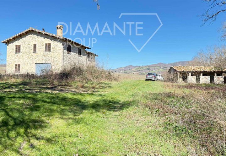 Farm i Gubbio, Perugia, Gubbio - € 650.000 | Ref: AZ377 - foto 1