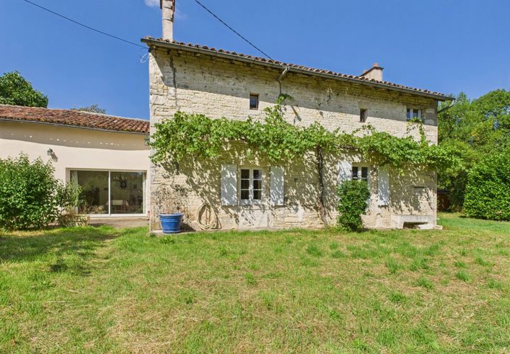 Villa a Chef-Boutonne, Deux-Sevres, Chef-Boutonne - € 220.430 | Ref: BVI77611 - foto 1