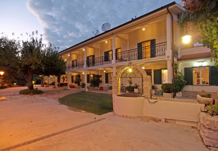 Villa a Pollutri, Chieti, Pollutri - € 695.000 | Ref: 5335 - foto 1