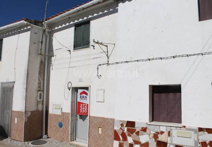 Villa i Castelo Branco, Castelo Branco, Castelo Branco - € 35.000 | Ref: 102240312 - foto 1
