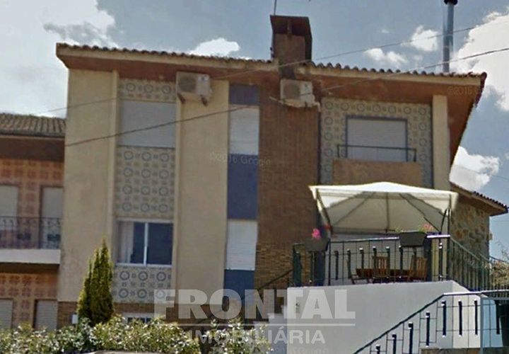 Villa a Mirandela, Braganca, Mirandela - € 205.000 | Ref: Frontal/10233 - foto 1