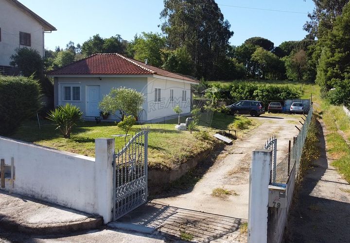 Tomt i Santo Tirso, Porto, Santo Tirso - € 265 000 | Ref: 120761039-368 - foto 1