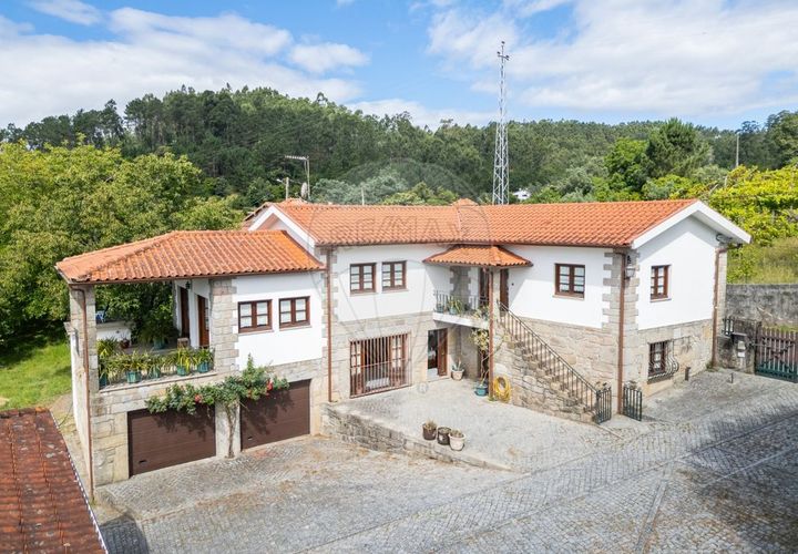 Villa a Amares, Braga, Amares - € 699.000 | Ref: 126971021-31 - foto 1