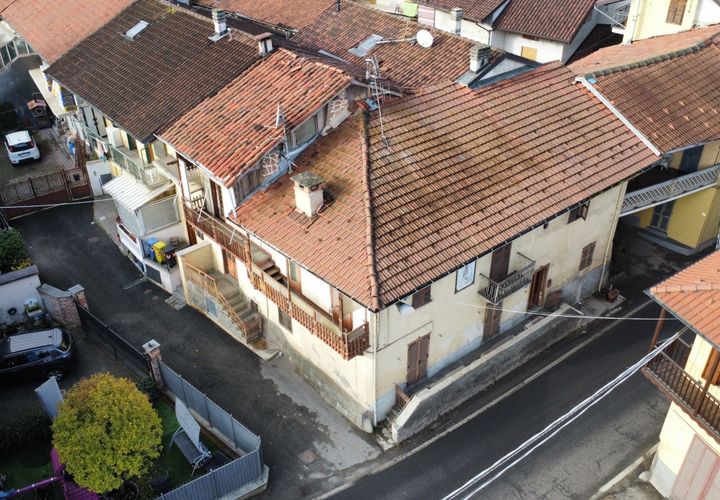 Byhus i Front, Turin, Front - € 20.000 | Ref: 1011-108 - foto 1