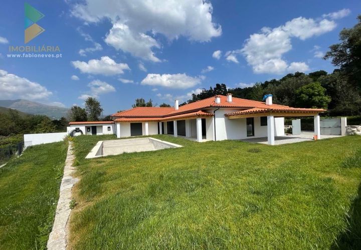 Villa i Ponte da Barca, Viana do Castelo, Ponte da Barca - € 335.000 | Ref: PTL-004-120 - foto 1