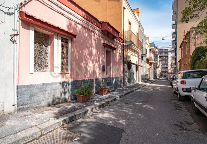 Villa a Catania, Catania, Catania - € 85.000 | Ref: 012-004 - foto 1