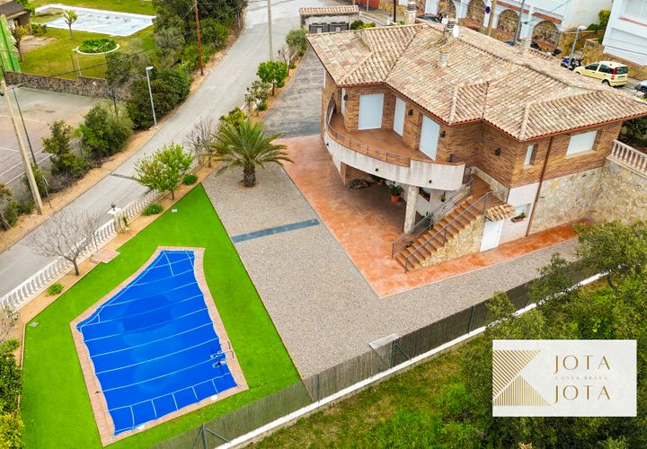 Villa i Lloret De Mar, Gerona, Lloret De Mar - € 564.000 | Ref: 00307 - foto 1
