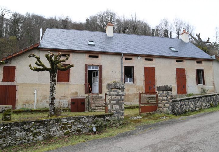 Landejendom i La Comelle, Saone-et-Loire, La Comelle - € 127.000 | Ref: 5796 - foto 1