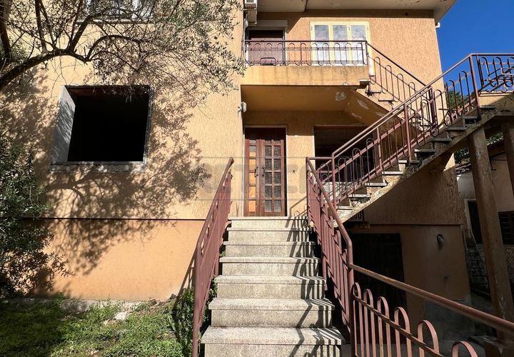 Villa a Montecchio Maggiore, Vicenza, Montecchio Maggiore - € 169.000 | Ref: S2535 - foto 1