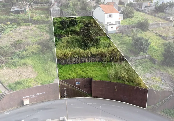 Helårsgrund i Calheta, Madeira, Calheta - € 105.000 | Ref: C0447-00078 - foto 1