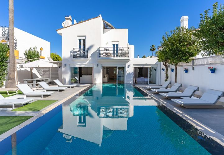 Villa i Estepona, Malaga, Estepona - € 1.295.000 | Ref: LUX0021 - foto 1