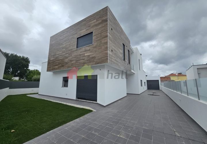 Villa i Setubal, Setubal, Setubal - € 780.000 | Ref: 022.287.537 - foto 1