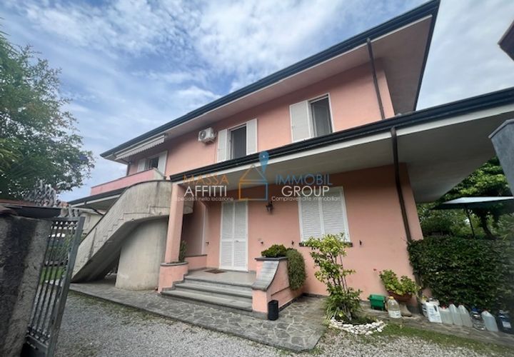 Villa i Massa, Massa and Carrara, Massa - € 700.000 | Ref: 3476 - foto 1