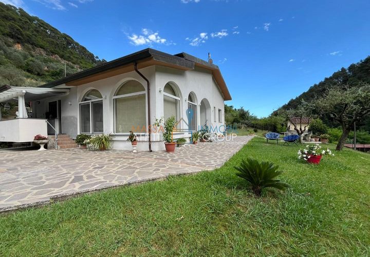Villa i Massa, Massa and Carrara, Massa - € 600.000 | Ref: 3499 - foto 1