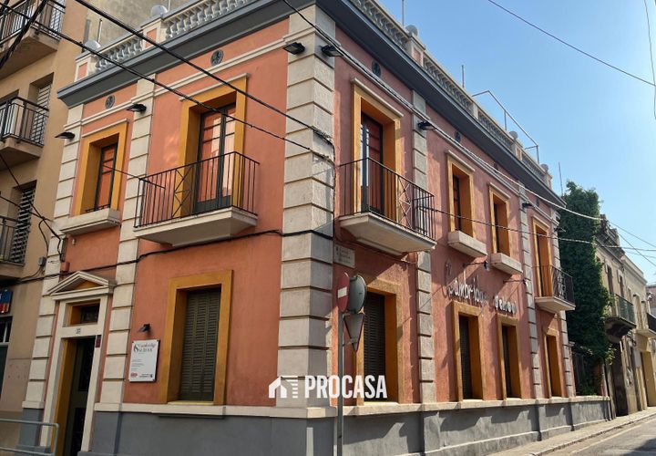 Villa a Figueres, Gerona, Figueres - € 395.000 | Ref: 3858 - foto 1