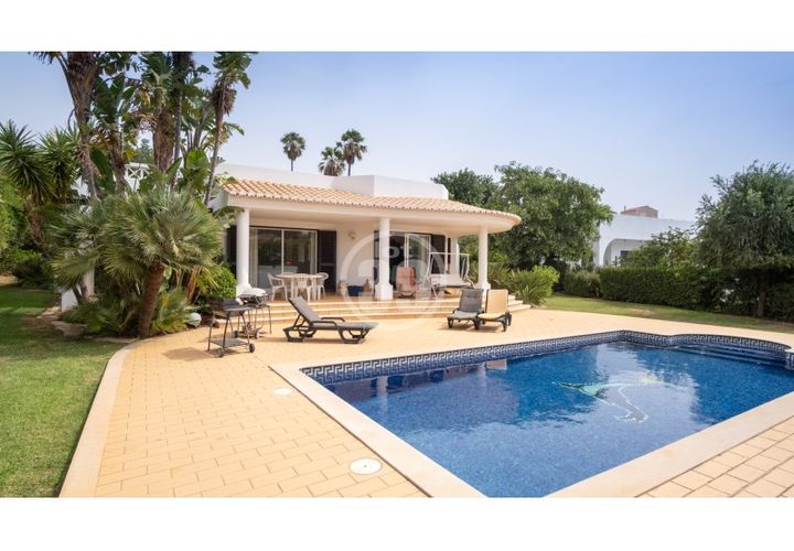 Villa i Albufeira, Faro, Albufeira - € 899.000 | Ref: V4CA408 - foto 1