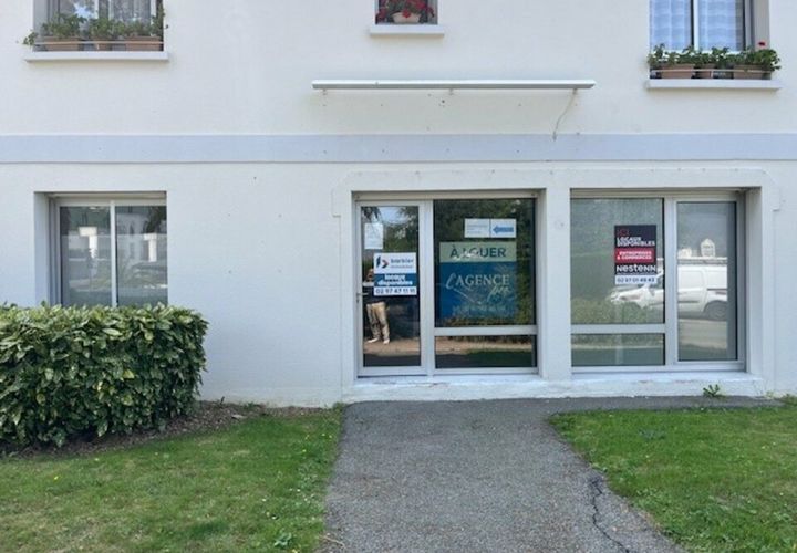 L'establiment comercial a Vannes, Morbihan, Vannes - € 9.000/mes | Ref: 56_0660_BL - foto 1