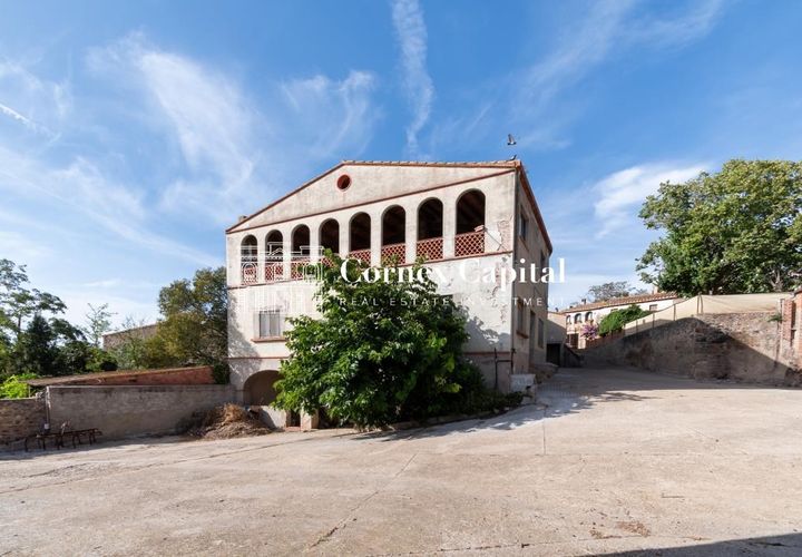 Landejendom i Ullastret, Gerona, Ullastret - € 950.000 | Ref: V-COSTABRAVA115 - foto 1