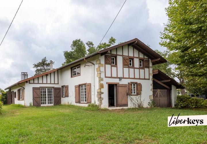Villa i Urcuit, Pyrenees-Atlantiques, Urcuit - € 520.000 | Ref: DOM22134 - foto 1