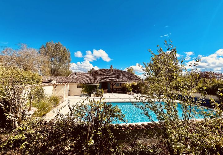 Villa a Issigeac, Dordogne, Issigeac - € 577.500 | Ref: BVI82484 - foto 1