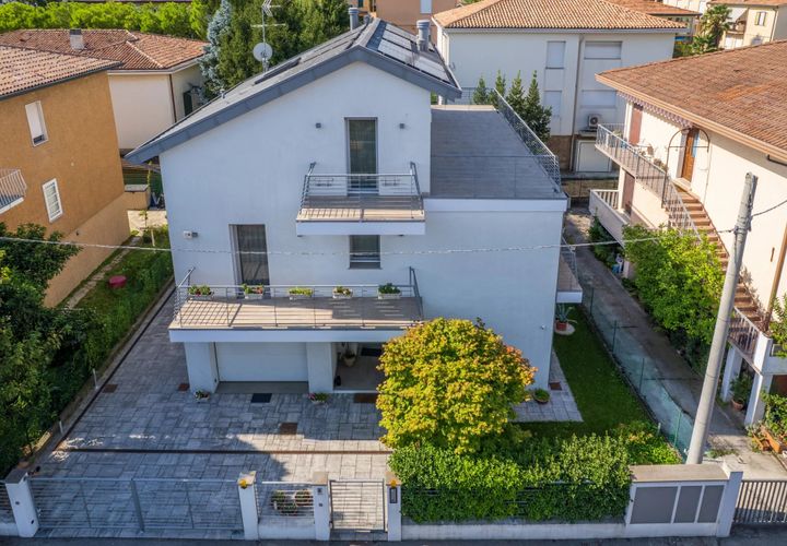 Villa a Padua, Padua, Padua - € 1.150.000 | Ref: PDV07 - foto 1