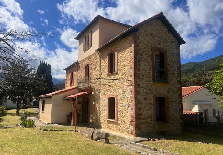 Villa a Arles-sur-Tech, Pyrenees-Orientales, Arles-sur-Tech - € 200.000 | Ref: 6250VHB - foto 1