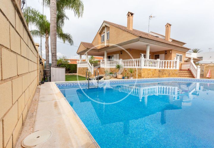 Villa a Playa De Almarda, Valencia, Playa De Almarda - € 618.000 | Ref: VV2508035 - foto 1