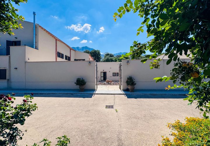 Landejendom i Collesano, Palermo, Collesano - € 550.000 | Ref: Tenute La Rocca - Collesano - foto 1