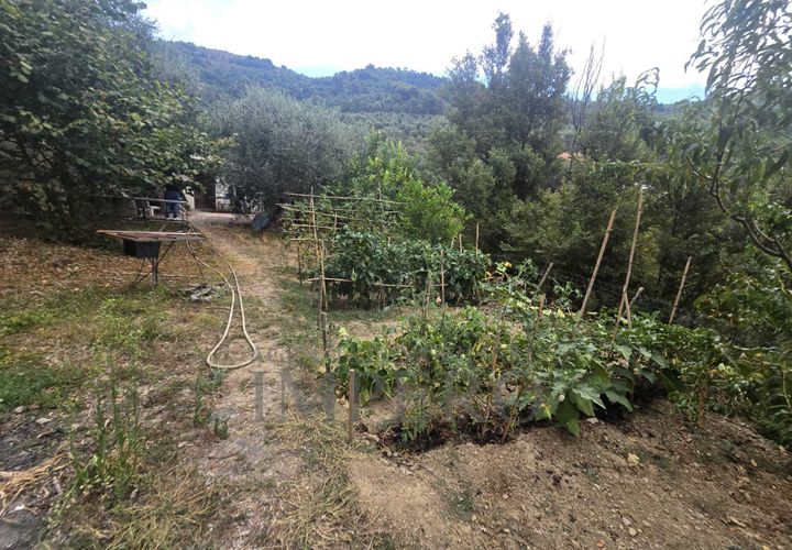 Villa i Dolceacqua, Imperia, Dolceacqua - € 60.000 | Ref: 23454 - foto 1