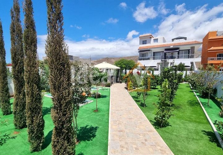 Villa i Adeje, Tenerife, Adeje - € 950.000 | Ref: 919-V7-J - foto 1
