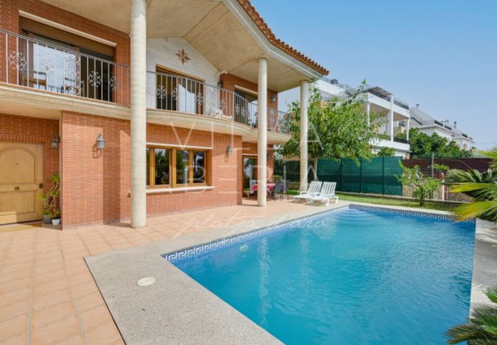 Villa i Platja D'aro, Gerona, Platja D'aro - € 1.120.000 | Ref: 325 - foto 1