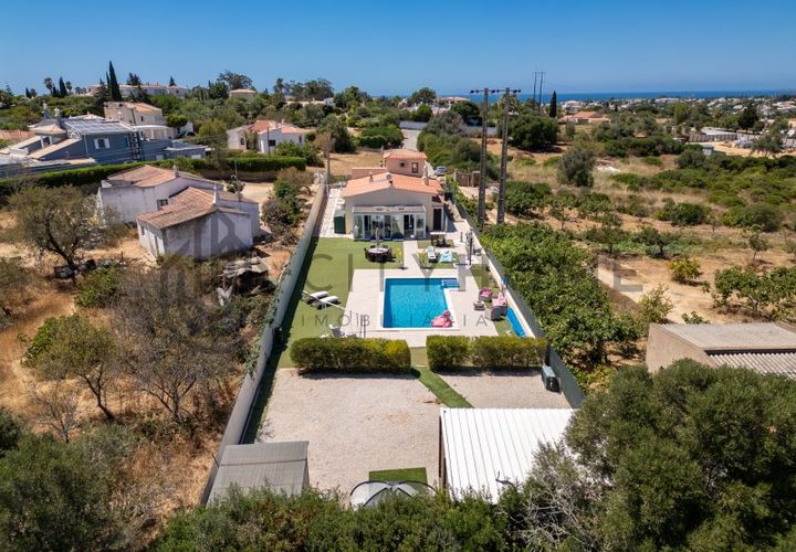 Villa i Carvoeiro, Faro, Carvoeiro - € 750.000 | Ref: City-25-67C - foto 1