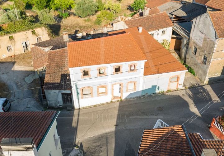 Villa a Pampilhosa, Aveiro, Pampilhosa - € 210.000 | Ref: LUX_CB-01030 - foto 1