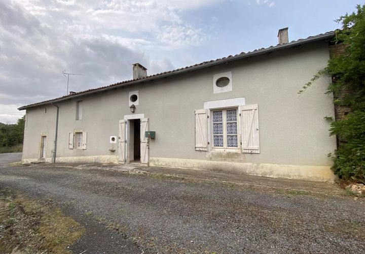Villa i Charroux, Vienne, Charroux - € 99.000 | Ref: BVI82250 - foto 1