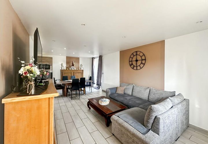 Villa a Saint-Laurent, Ardennes, Saint-Laurent - € 215.000 | Ref: 407825EROV - foto 1