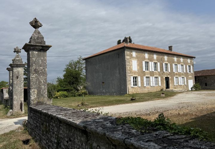 Villa a Vieux-Ruffec, Charente, Vieux-Ruffec - € 278.200 | Ref: BVI81258 - foto 1