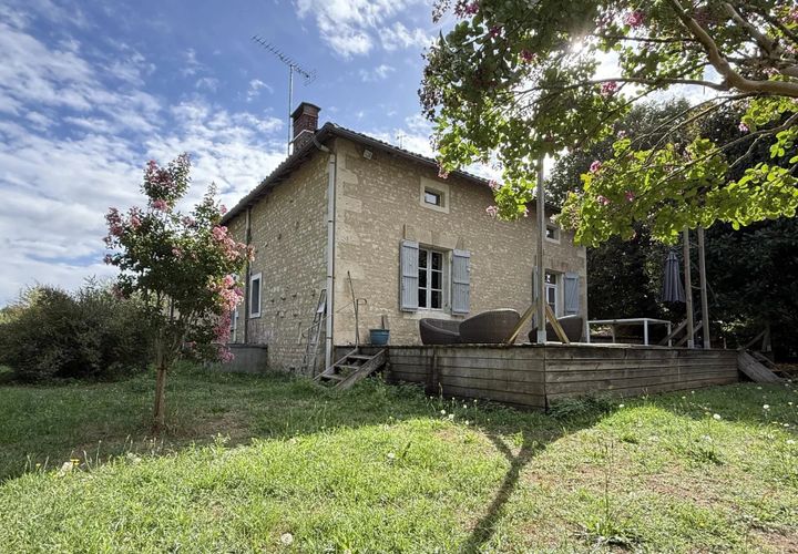 Villa i Verteuil-sur-Charente, Charente, Verteuil-sur-Charente - € 159.000 | Ref: BVI81989 - foto 1