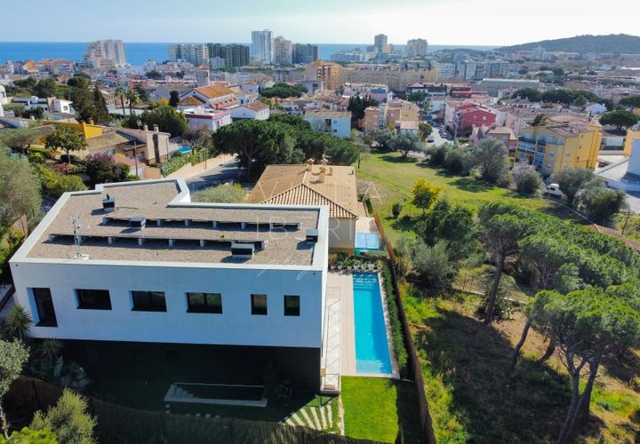 Villa i Platja D'aro, Gerona, Platja D'aro - € 3.000.000 | Ref: 340 - foto 1