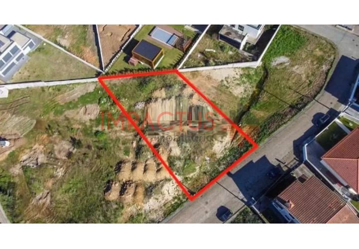 Terra a Muro, Porto, Muro - € 90.000 | Ref: TC1650 - foto 1