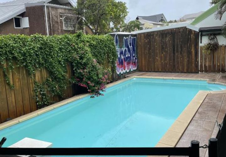 Villa a Saint-Denis, La Reunion, Saint-Denis - € 440.000 | Ref: MV264 - foto 1