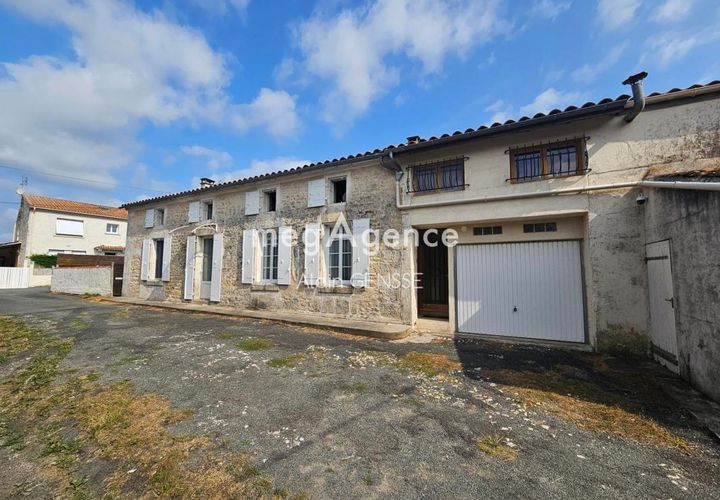 Villa i Rochefort, Charente-Maritime, Rochefort - € 190.000 | Ref: 191306 - foto 1