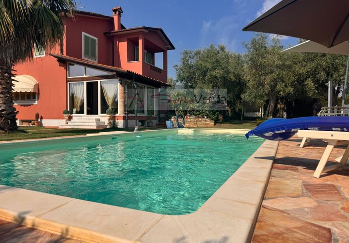 Villa a Seravezza, Lucca, Seravezza - € 1.150.000 | Ref: 3205 - foto 1