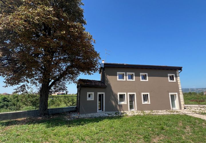 Villa a Lonigo, Vicenza, Lonigo - € 270.000 | Ref: 1137a - foto 1