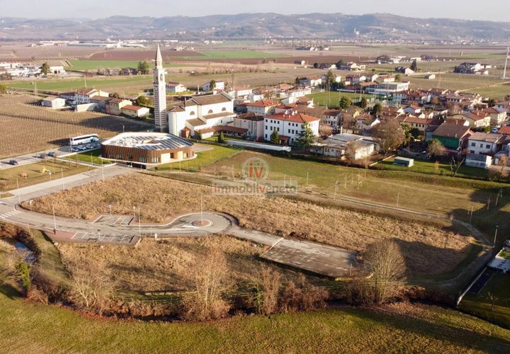 Terra a Lonigo, Vicenza, Lonigo - € 550.000 | Ref: 829 - foto 1