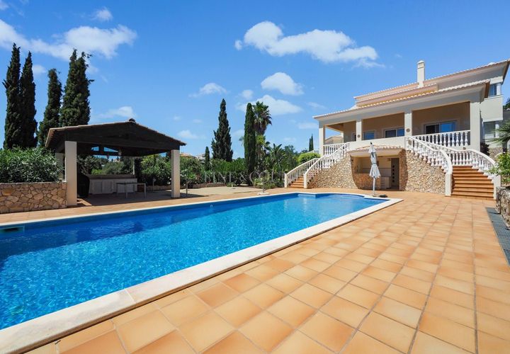 Villa a Carvoeiro, Faro, Carvoeiro - € 1.950.000 | Ref: FC983VCQ - foto 1