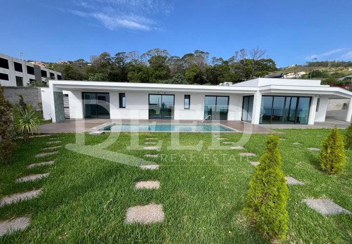 Villa i Machico, Madeira, Machico - € 1.250.000 | Ref: DEED/1007 - foto 1