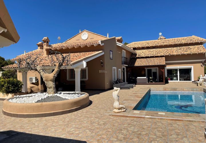 Villa i La Nucia, Alicante, La Nucia - € 2.500.000 | Ref: P4520 - foto 1