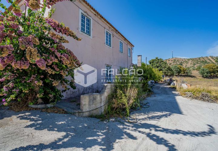 Villa i Santarem, Santarem, Santarem - € 600 000 | Ref: FR515 - foto 1