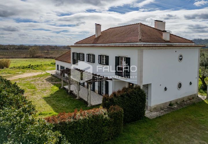 Villa i Santarem, Santarem, Santarem - € 699.000 | Ref: FR601 - foto 1