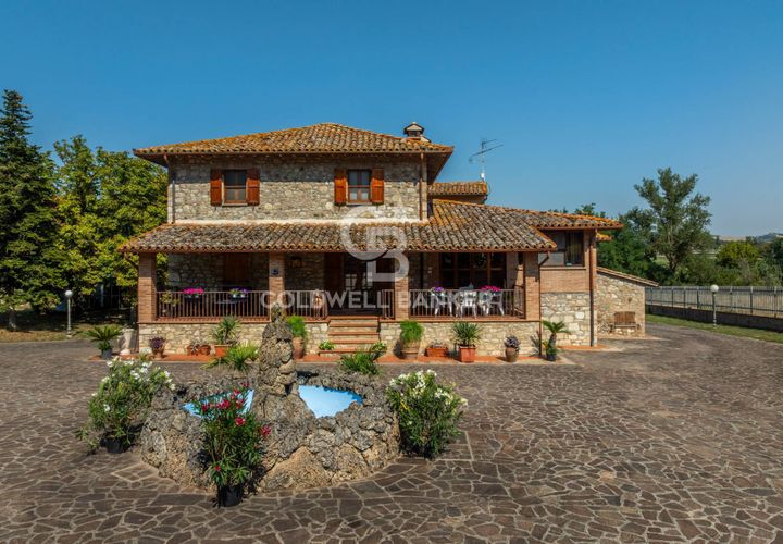 Herregård i Todi, Perugia, Todi - € 890 000 | Ref: CBI134-1917-195 - foto 1